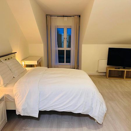 King Room With Ensuite In Dublin Clondalkin Zewnętrze zdjęcie