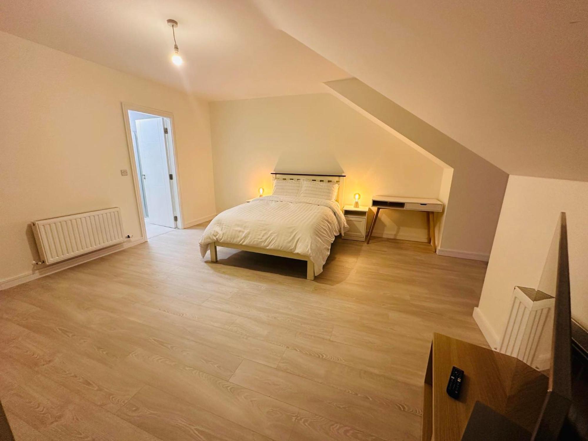 King Room With Ensuite In Dublin Clondalkin Zewnętrze zdjęcie